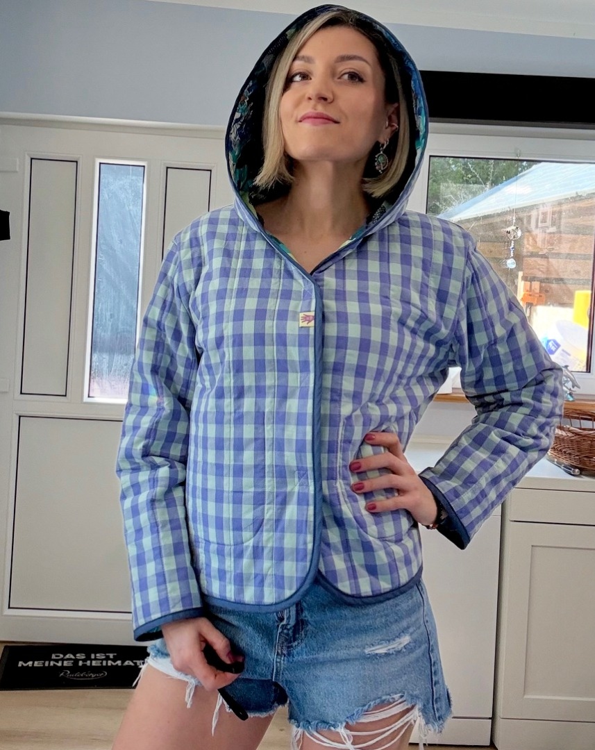 По мотивам фуфайки «Дина» фото