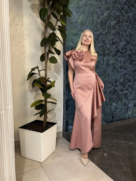 Платье «Галадриэль» для показа вечерних платьев в театре Моды