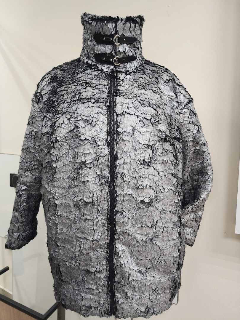 Шуба из меха Ворон фото