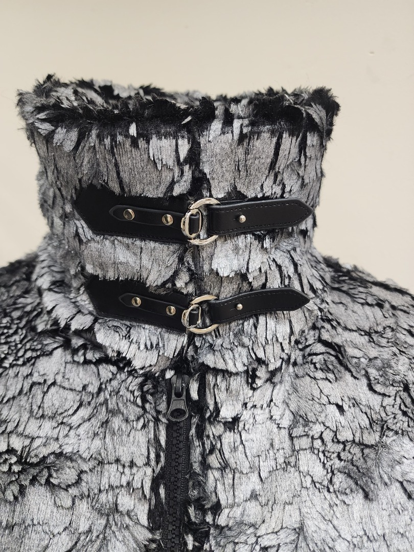 Шуба из меха Ворон фото