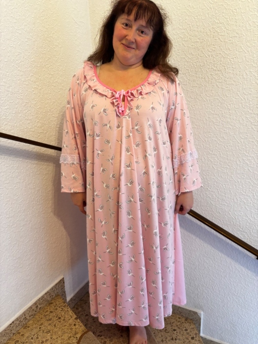 Розовая ночнушка