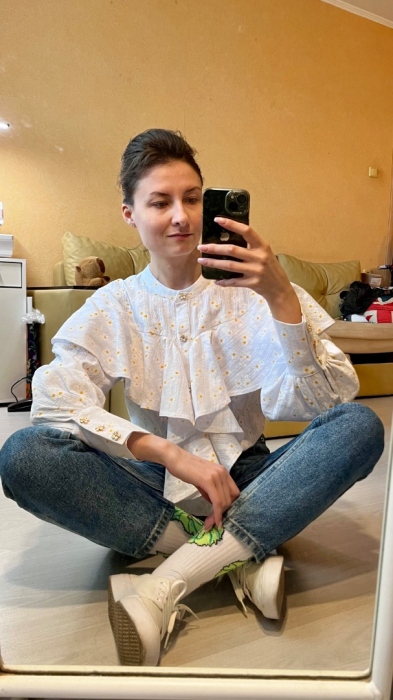 Блуза с воланами