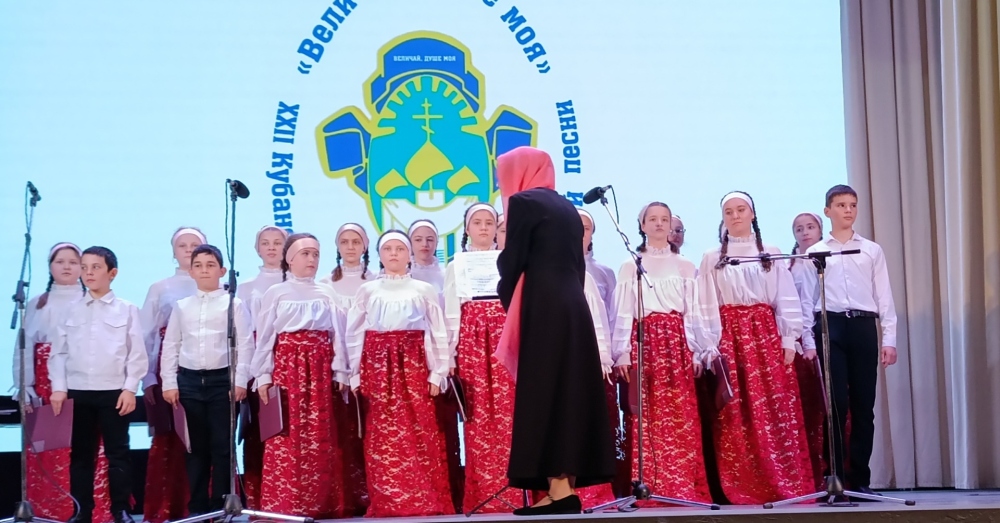 Блузы для воскресного хора на основе выкройки Алёна. фото