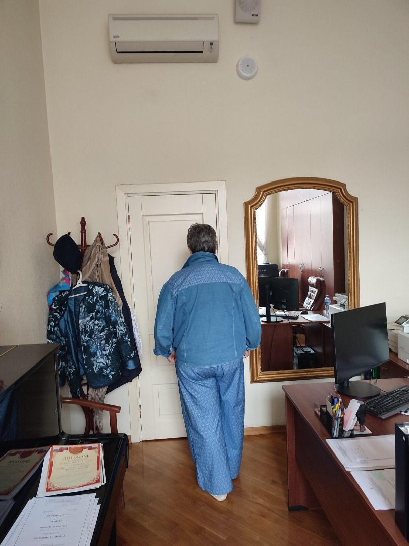 Джинсовый костюм фото