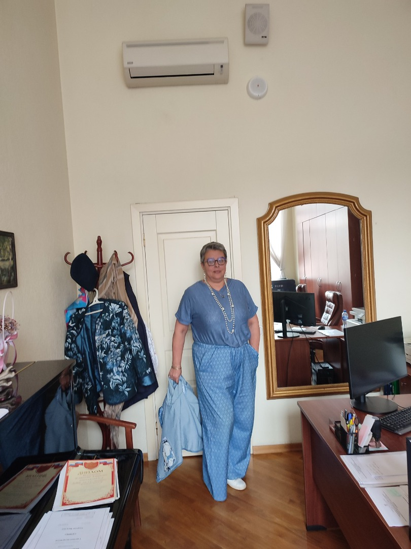 Джинсовый костюм фото
