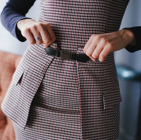 Блузка с баской - выкройка от Анастасии Корфиати | Образец моды, Выкройки платья для женщин, Одежда
